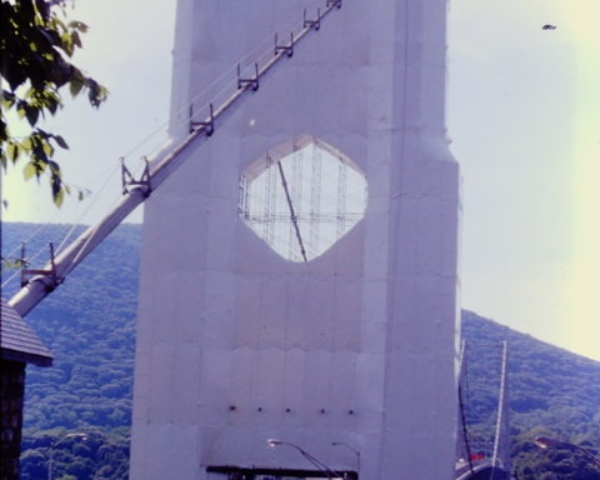 Enclosure Systems for Bridges | HippWrap Containment